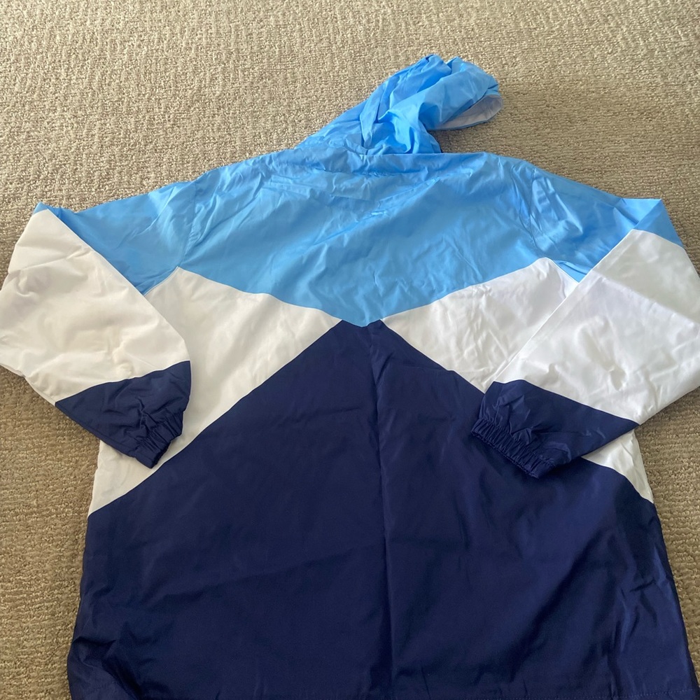 Windbreaker jacket size Xl
